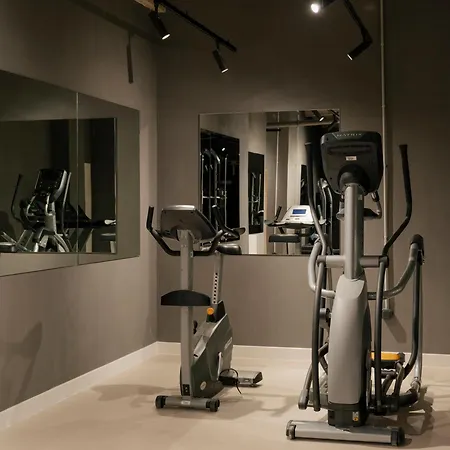 Edgar Aparthotel 4*