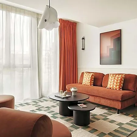Edgar 4* Montrouge