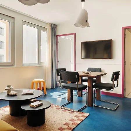 Edgar 4* Montrouge